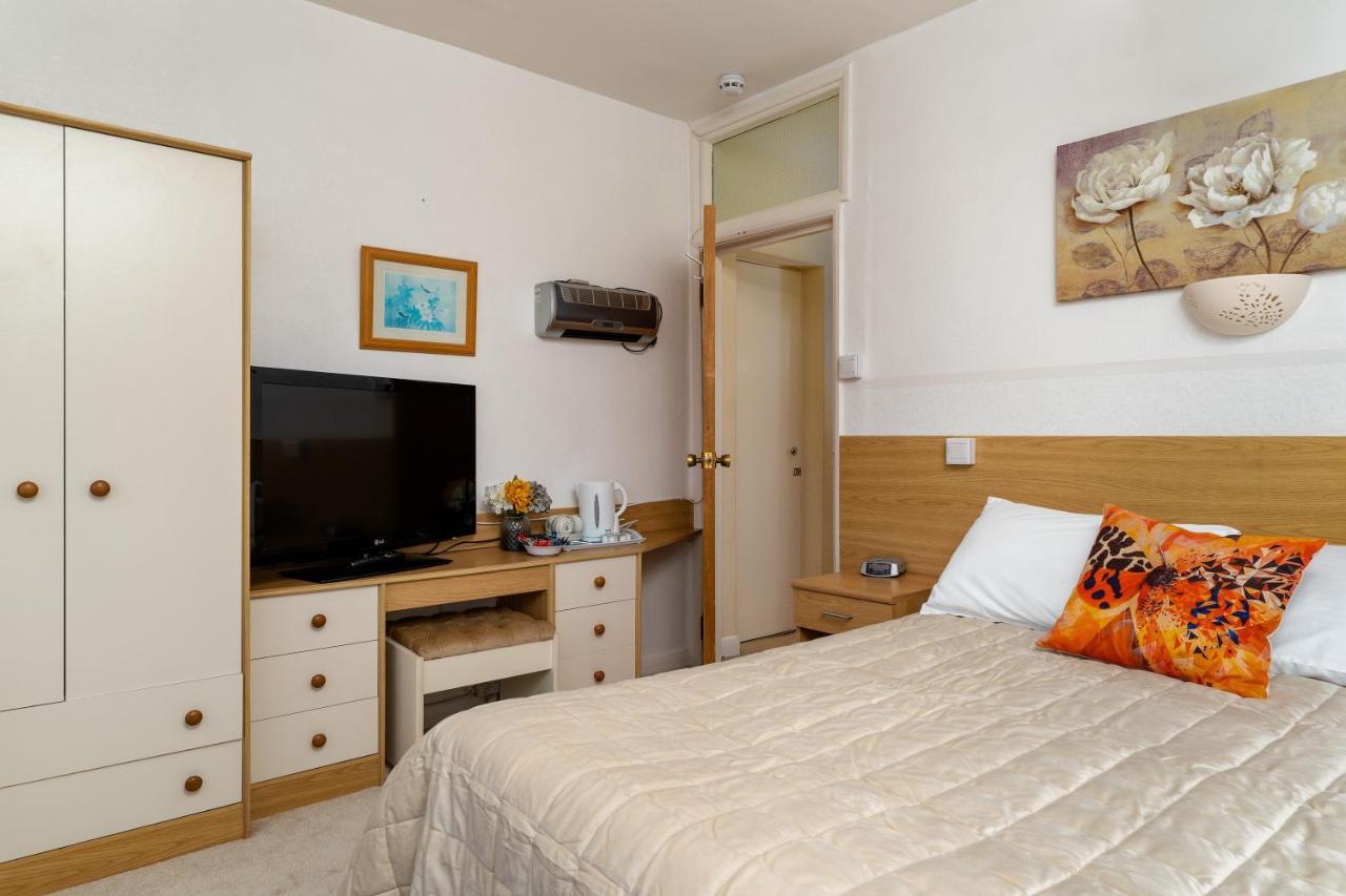 The Torland - Paignton Seafront - Free Parking, All Rooms En-Suite Екстер'єр фото
