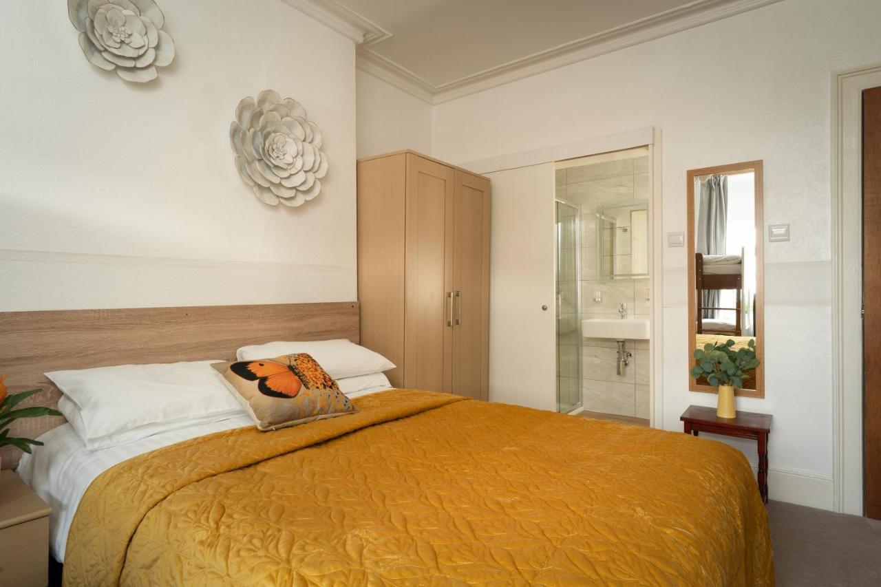 The Torland - Paignton Seafront - Free Parking, All Rooms En-Suite Екстер'єр фото