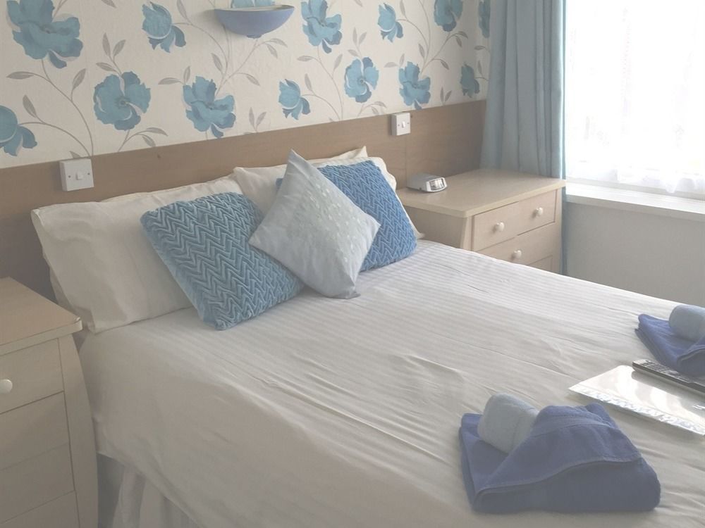 The Torland - Paignton Seafront - Free Parking, All Rooms En-Suite Екстер'єр фото