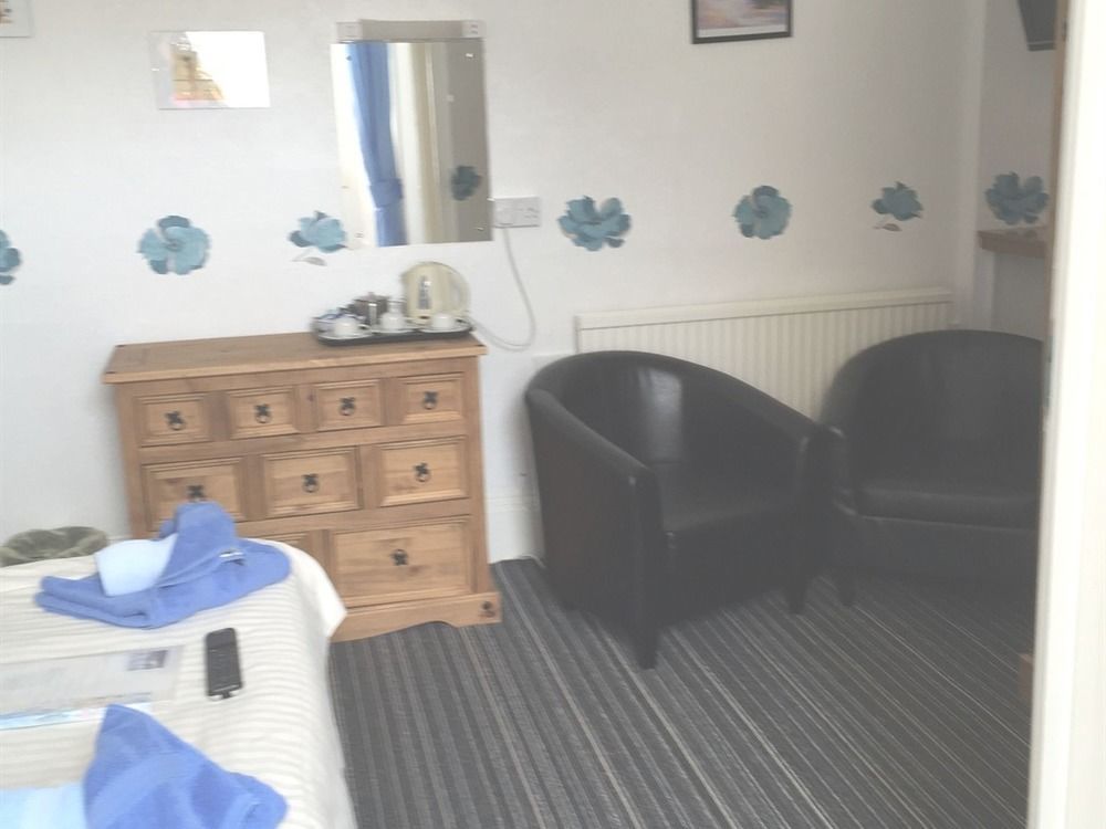 The Torland - Paignton Seafront - Free Parking, All Rooms En-Suite Екстер'єр фото
